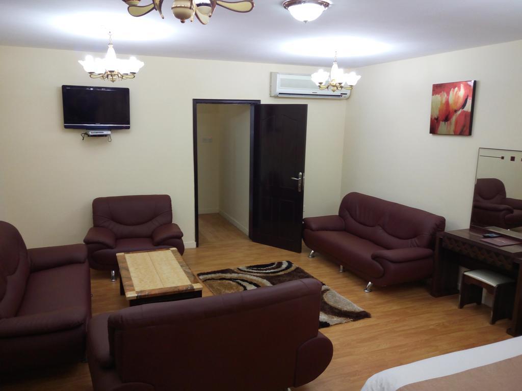מוסקט Tiger Home Hotel Apartments מראה חיצוני תמונה