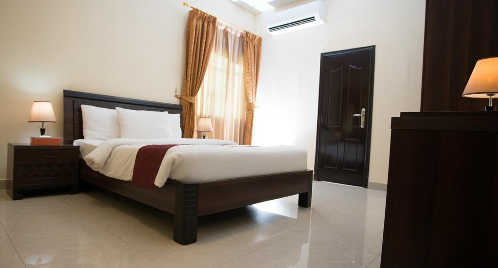 מוסקט Tiger Home Hotel Apartments מראה חיצוני תמונה