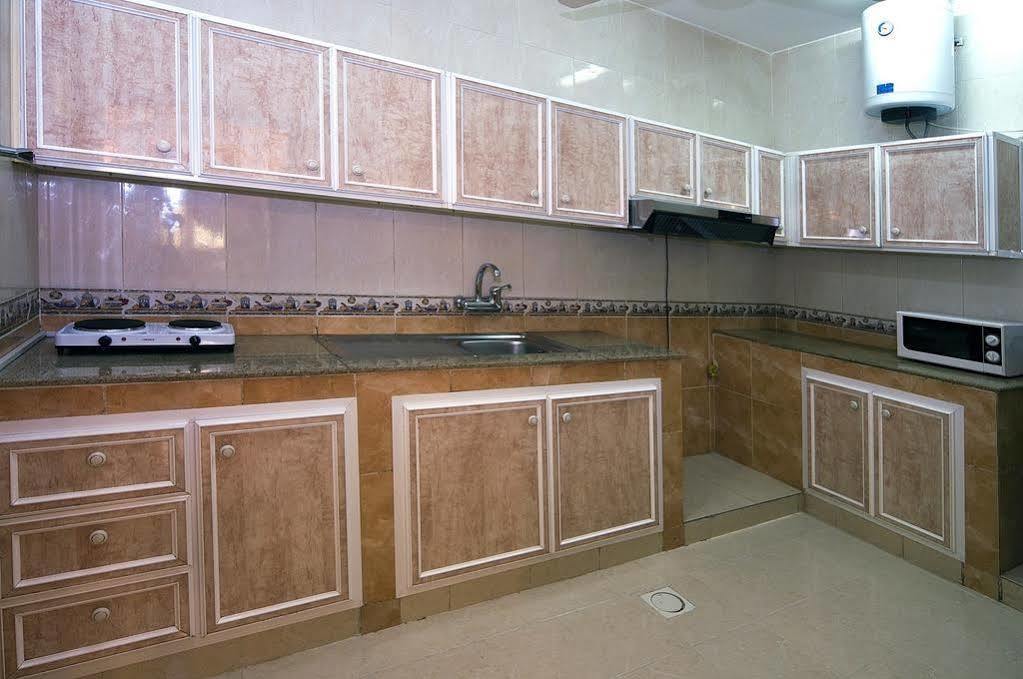 מוסקט Tiger Home Hotel Apartments מראה חיצוני תמונה