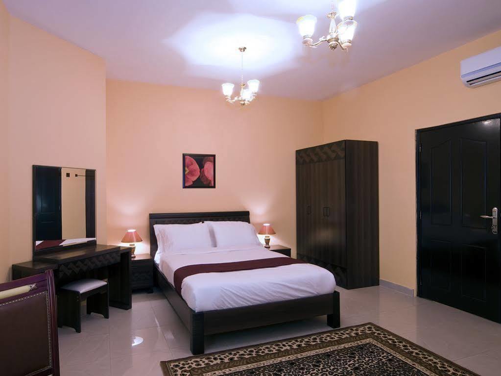 מוסקט Tiger Home Hotel Apartments מראה חיצוני תמונה