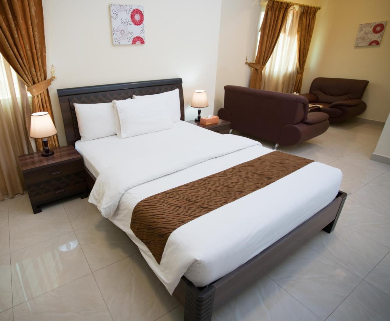 מוסקט Tiger Home Hotel Apartments מראה חיצוני תמונה