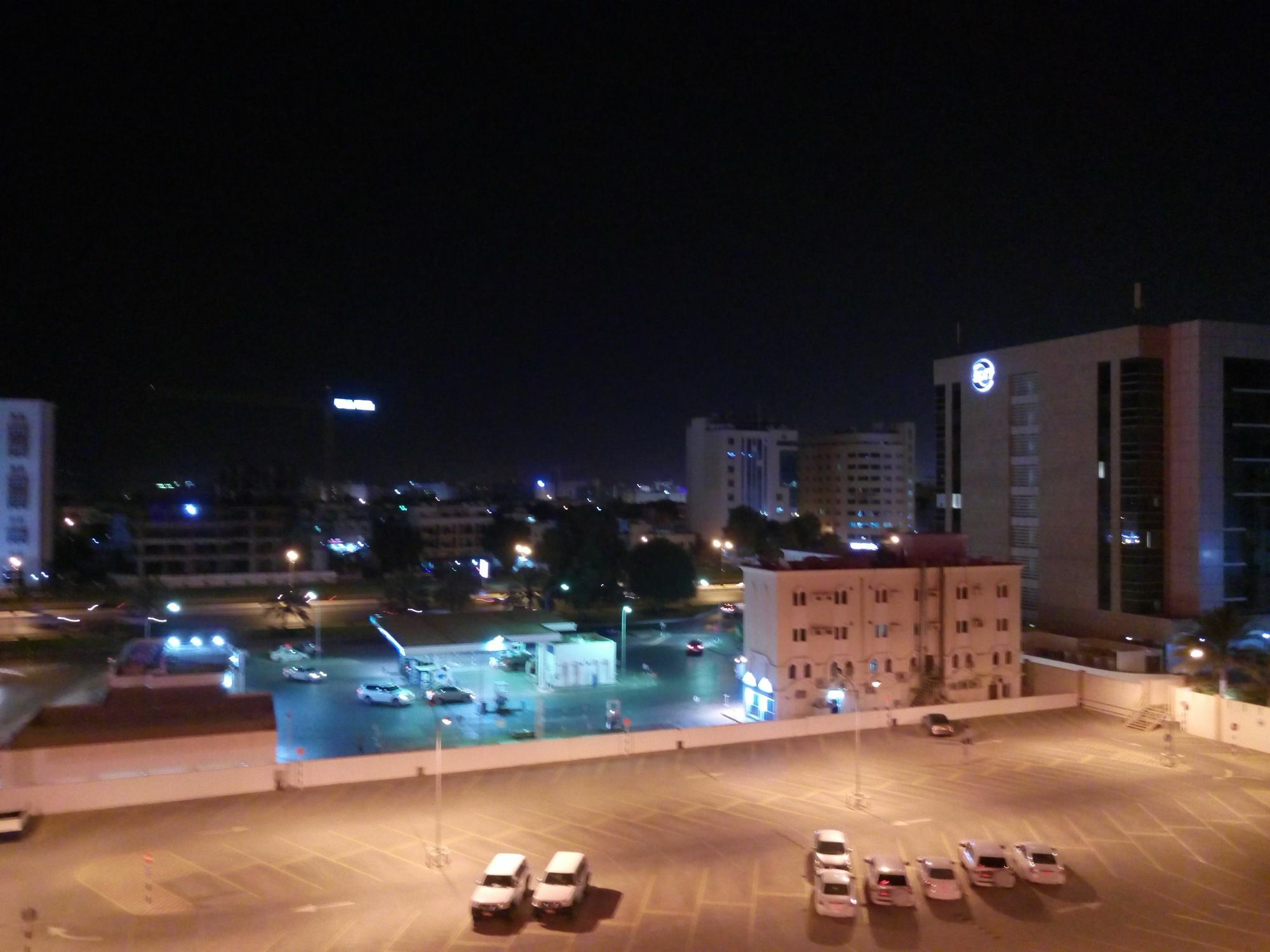 מוסקט Tiger Home Hotel Apartments מראה חיצוני תמונה