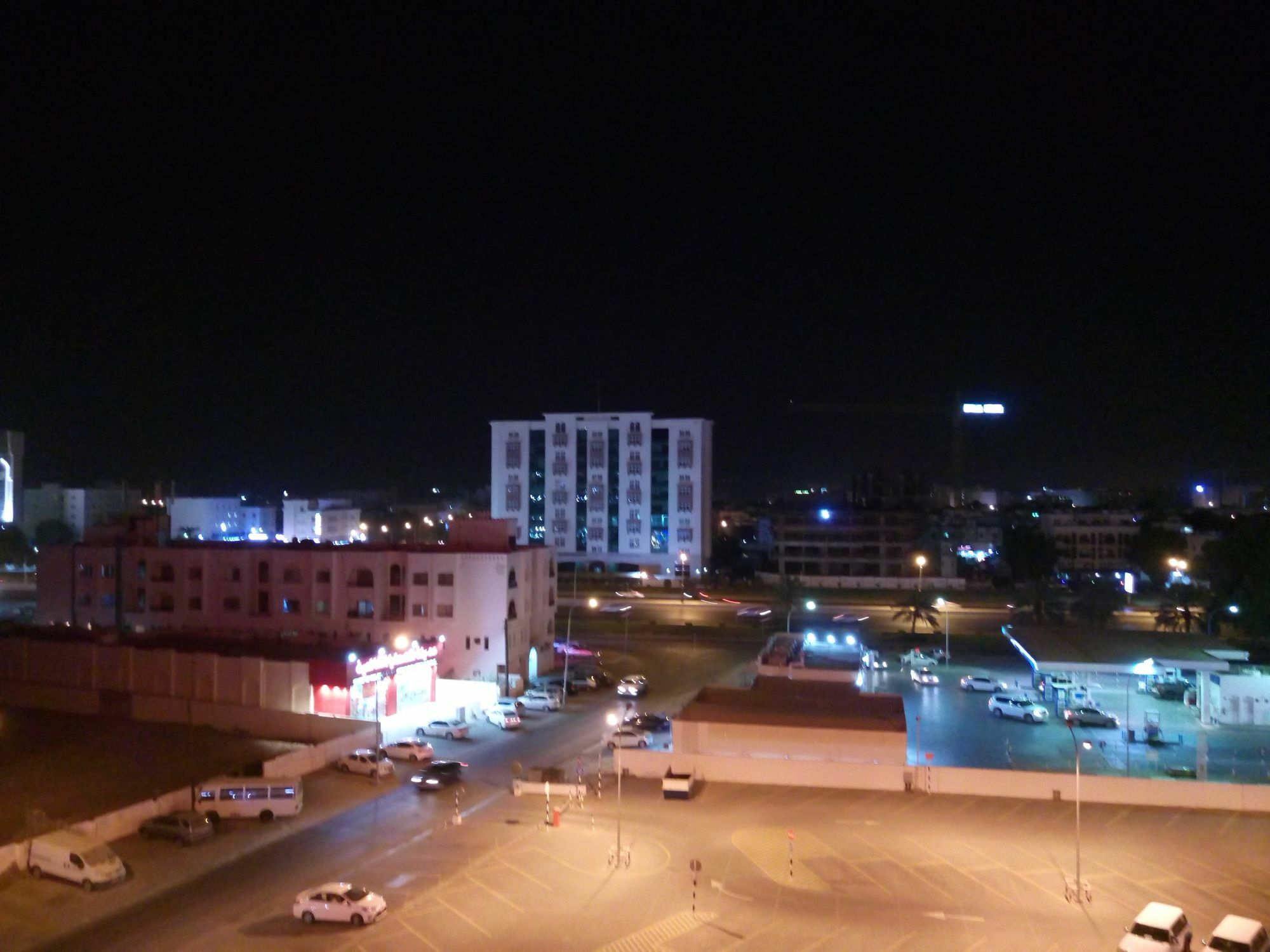 מוסקט Tiger Home Hotel Apartments מראה חיצוני תמונה